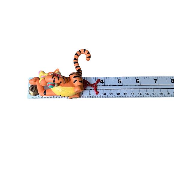 Vintage Winnie The Pooh Tigger Christmas Ornament Holiday Decor Bell Toys 90s - Picture 8 of 8